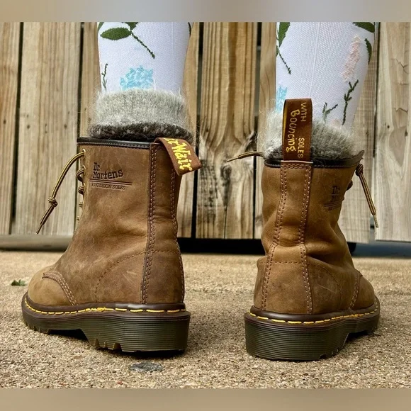 Vintage Dr Martens 1460 Boots 8 Eye Brown 6 UK 8 US Y2K - Picture 5 of 10